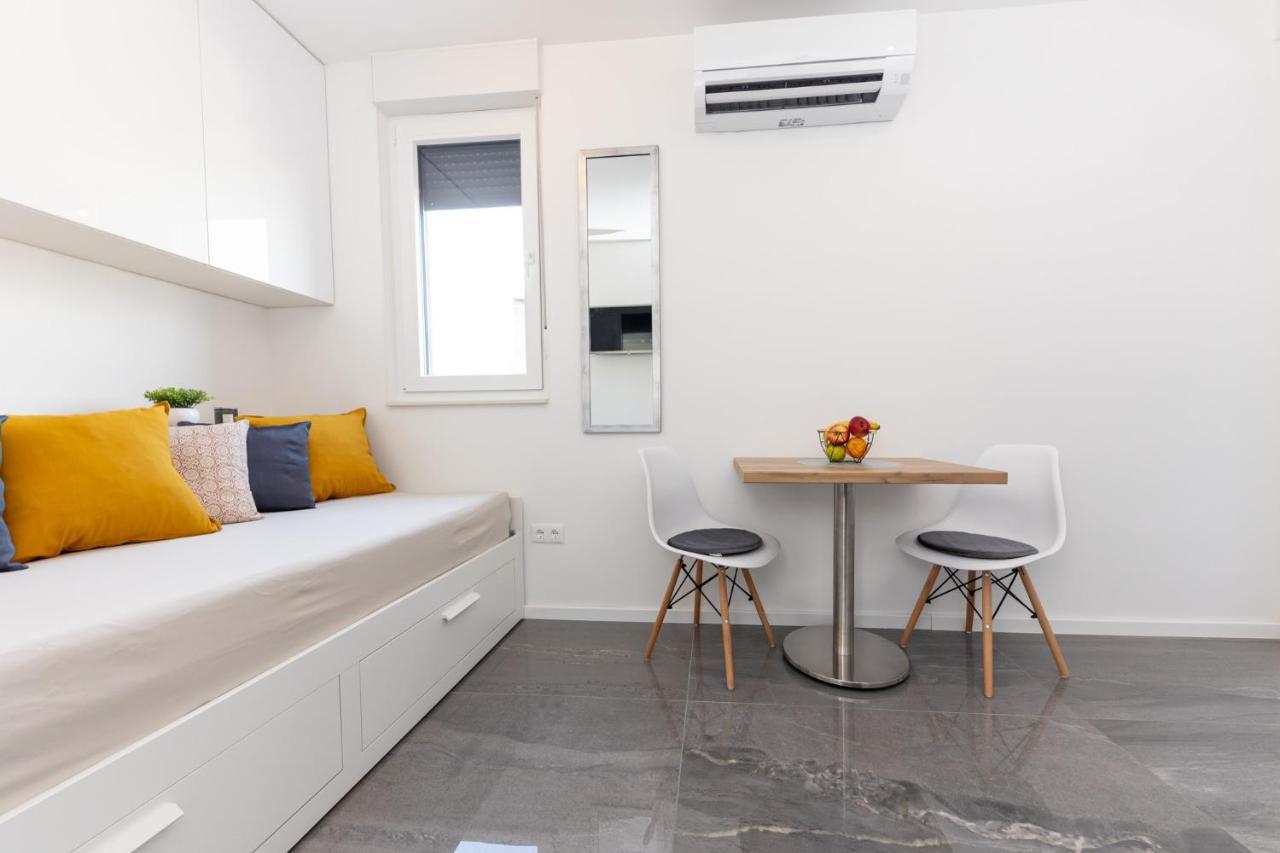 New Studio For 2, Free Private Garage Spot, Wi-Fi, 200 M From Mall Of Сплит Екстериор снимка
