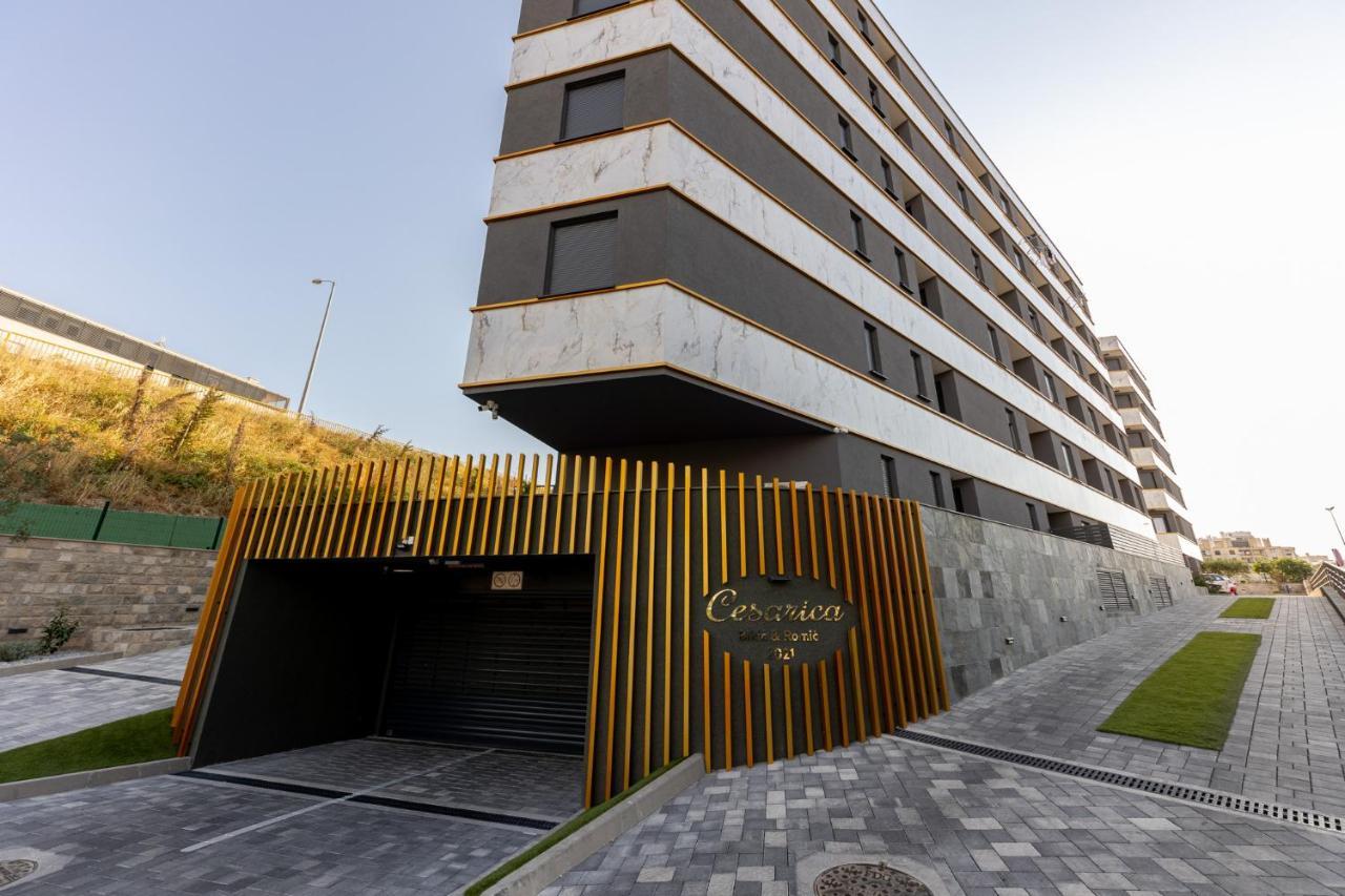 New Studio For 2, Free Private Garage Spot, Wi-Fi, 200 M From Mall Of Сплит Екстериор снимка